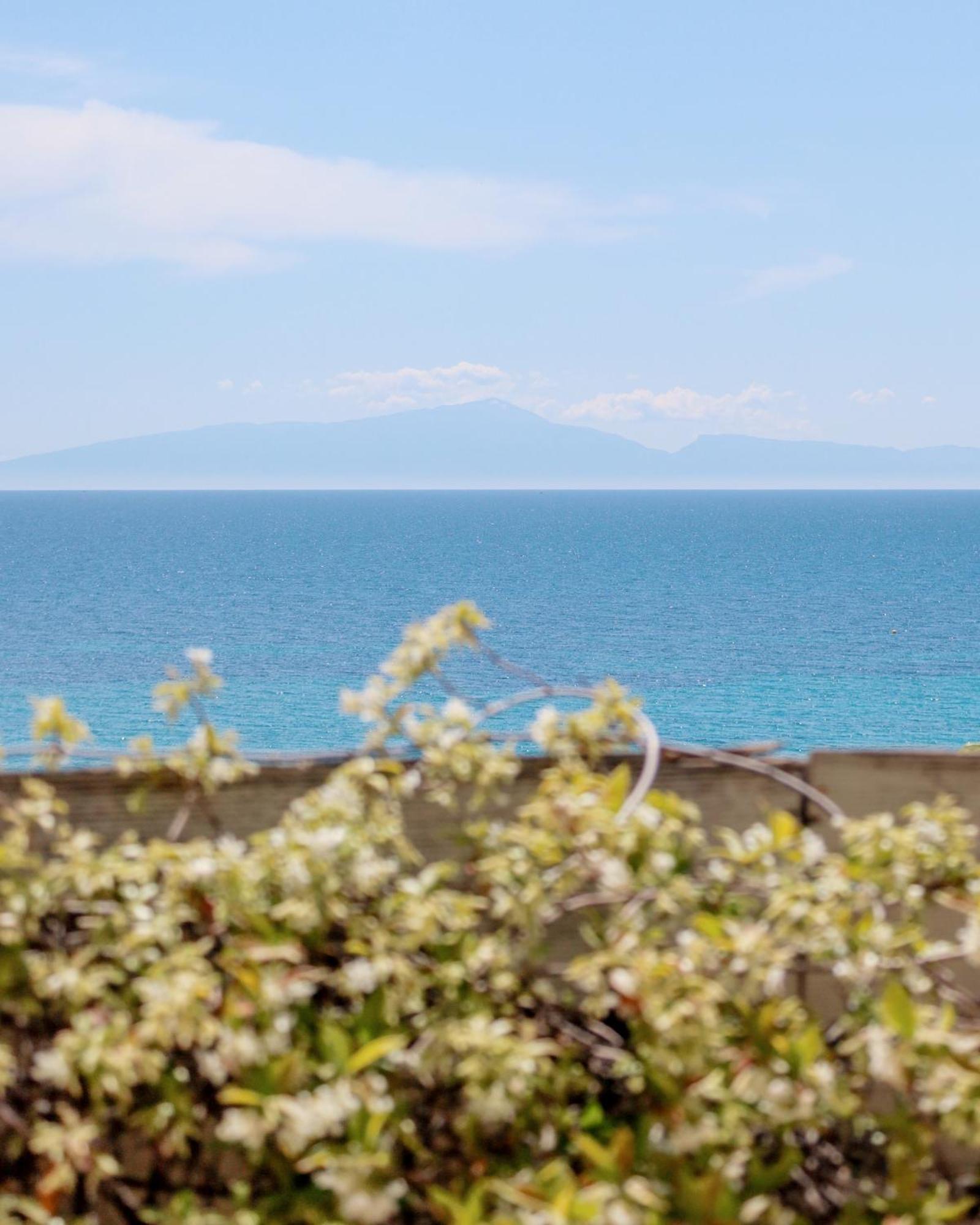 Aegean Blue Beach Hotel Nea Kallikrateia Esterno foto